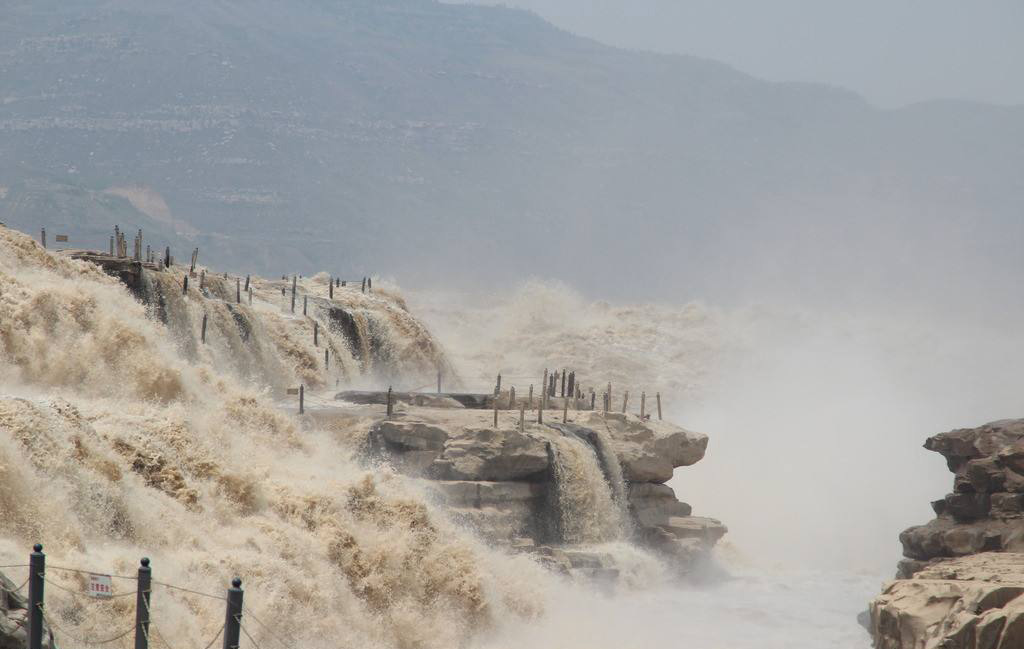 Водопад Хукоу Водопад Хукоу
