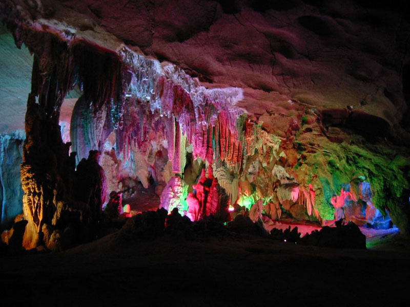 Пещера Гуаньянь